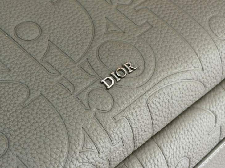 Picture of Dior Mens Bags _SKUfw239306501fw